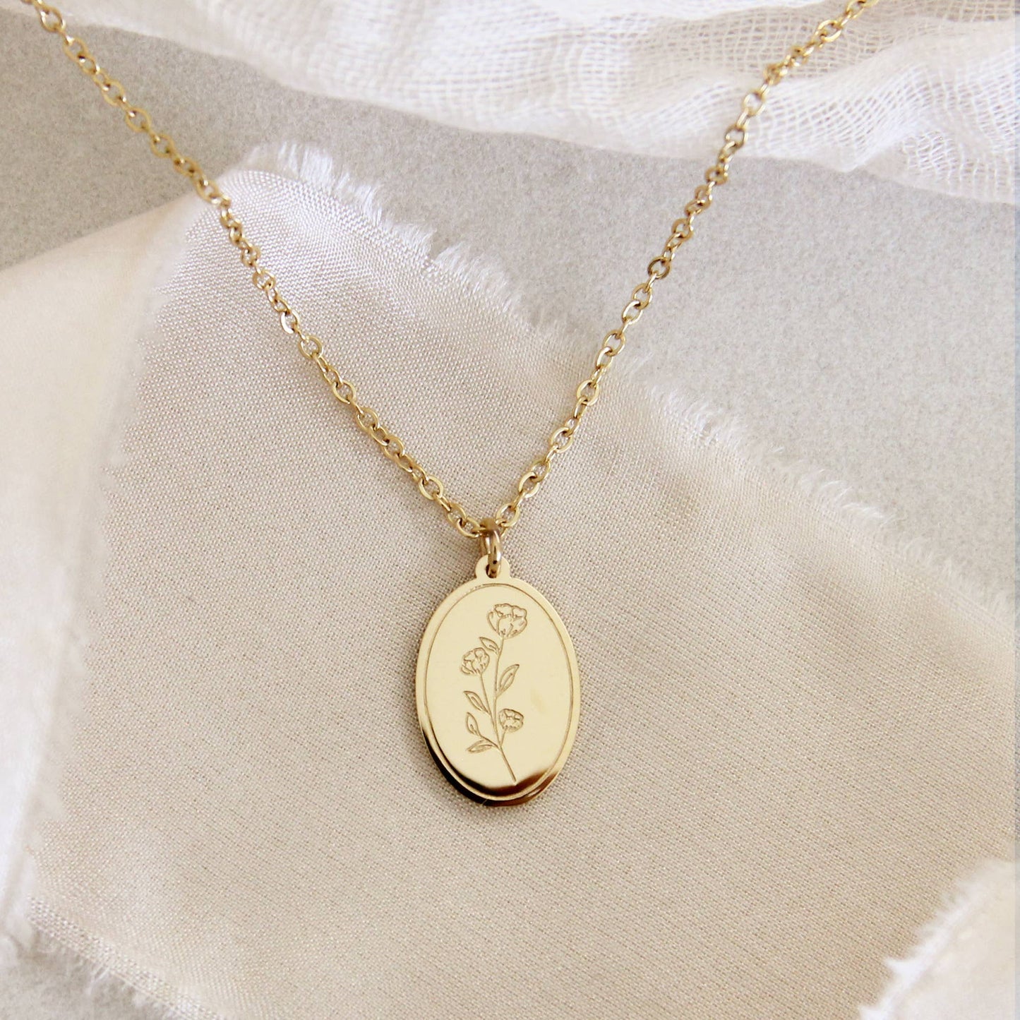 Isaiah 40:8 Flower Necklace(Yellow Gold)